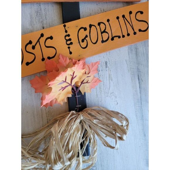 Happy Halloween ghosts goblins trick or treat wooden crossing sign prop decor - Picture 6 of 13